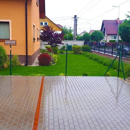 Gasthaus Privat Velvet Turčianske Teplice Exterior foto