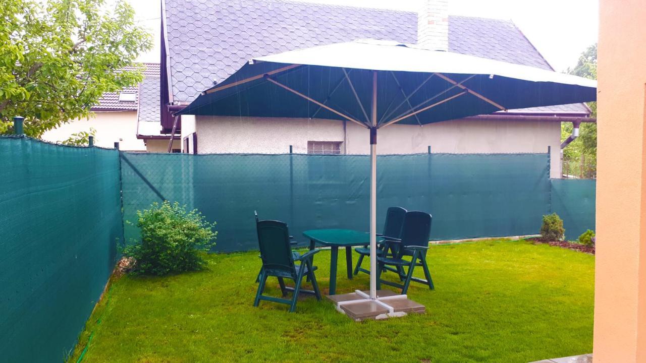 Gasthaus Privat Velvet Turčianske Teplice Exterior foto
